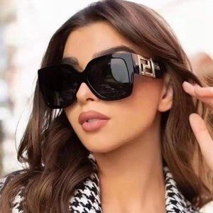 New Square Thick Frame Sunglasses Women Big Size Eyewear Lunette Femme Luxury